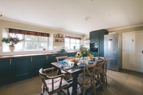 051-WoodCottage.jpg