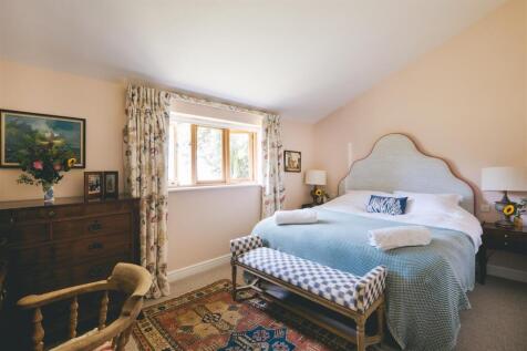 100-WoodCottage.jpg