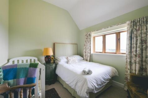 090-WoodCottage.jpg