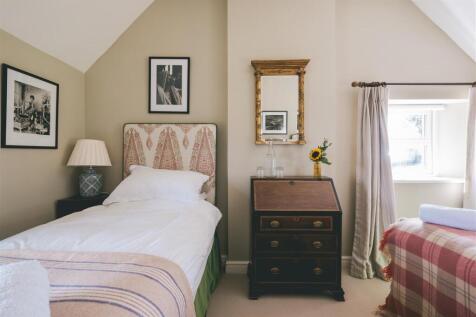 105-WoodCottage.jpg