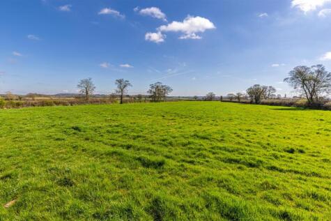 LOT 4 - Approximately 3.72 acres of Pastureland