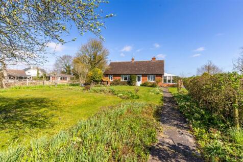 LOT 1: The Homestead Bungalow