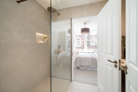 3rd Floor - Jack and Jill Bathroom