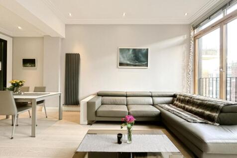 Reception Room (2)