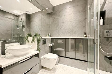 Master Bedroom Ensuite