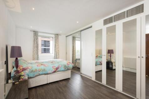 Consort Rise House 203 - bed_lge