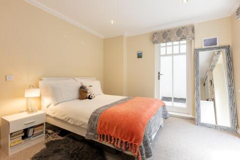 Bedroom 2 (1)