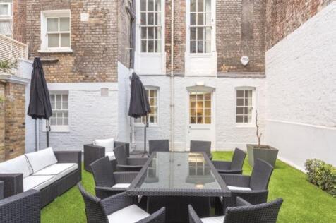 15 Queen Annes Gate - garden