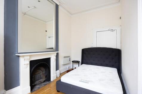 Bedroom (2)
