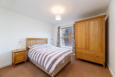 Exchange House - bedroom
