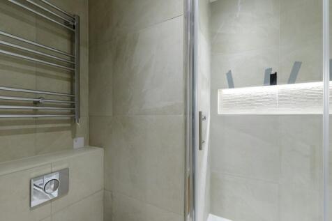 Family Shower Room