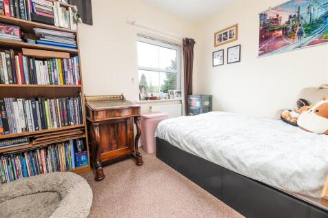 38 Hollands Way (9 of 19).jpg