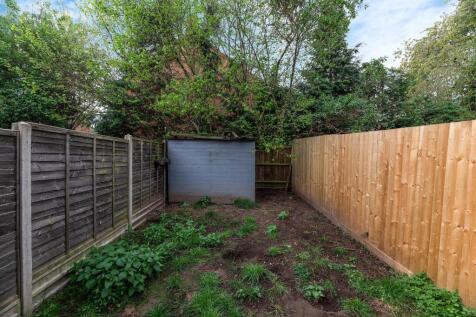 38 Hollands Way (3 of 19).jpg