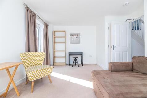 14 Hoyte Drive (10 of 25).jpg