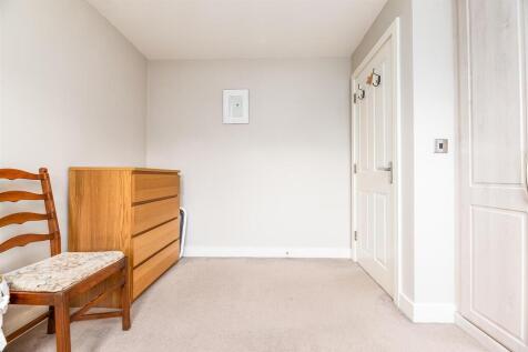 28 Howard Drive (16 of 33).jpg