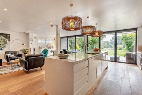8619598-interior16-800.jpg