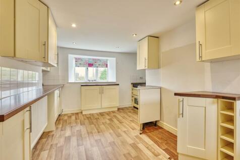 32 High Street Islip-16.jpg