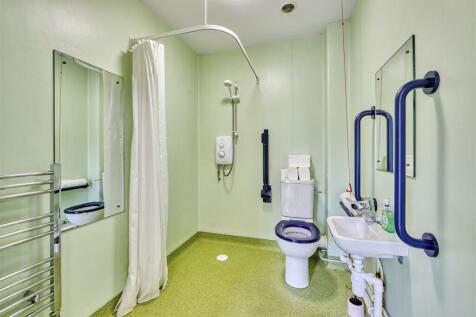 32 High Street Islip-28.jpg