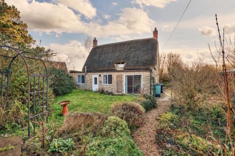 6-Postbox Cottage Thorpe Waterville-22_HDR.jpg
