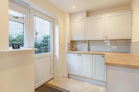 8569779-interior10-800.jpg