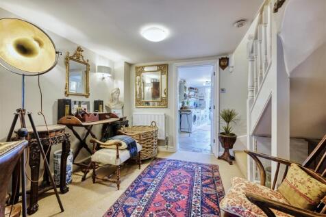 12-4 High St Denford-11.jpg