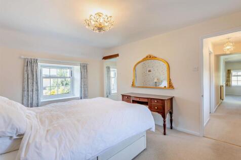 8644628-interior02-800.jpg