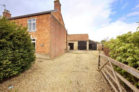 4-123 Main St Aldwincle-4.jpg