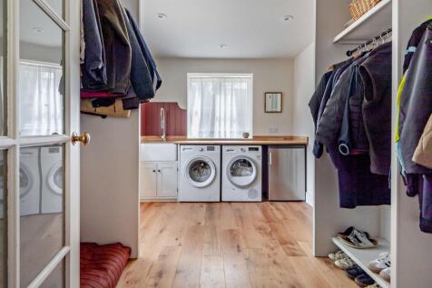 8644976-interior45-800.jpg