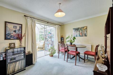11-24 Kings Rd Oundle-11.jpg