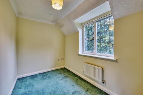 15 Sutton Rd Oundle-28.jpg