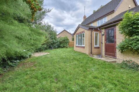 15 Sutton Rd Oundle-4.jpg