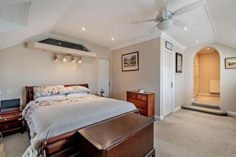 8637103-interior12-800.jpg