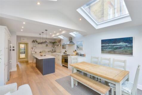 Kitchen/Living Space