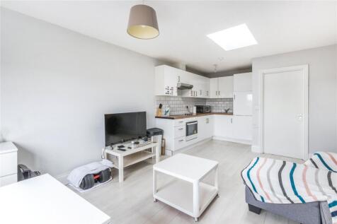 Living Room/Kitchen