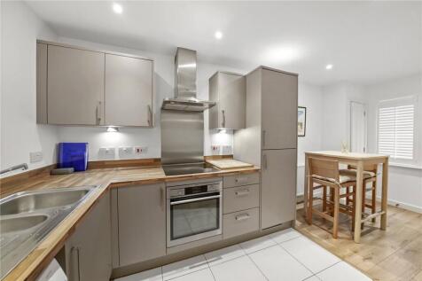 Kitchen/Dining Area