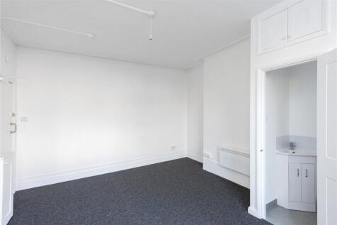 Studio Room