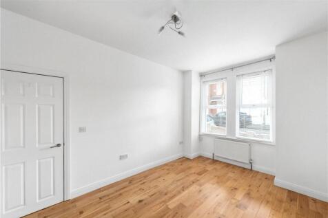 Front Room/Bedroom
