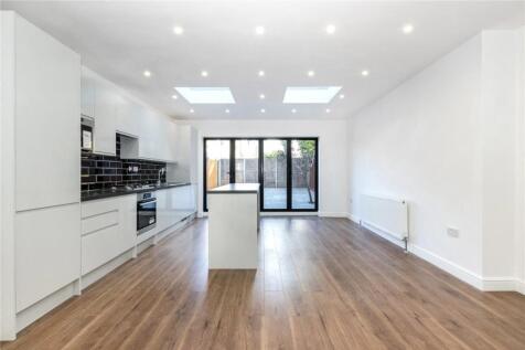Reception/Kitchen