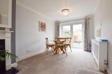 Dining room.jpg