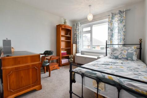 Bedroom 2.jpg