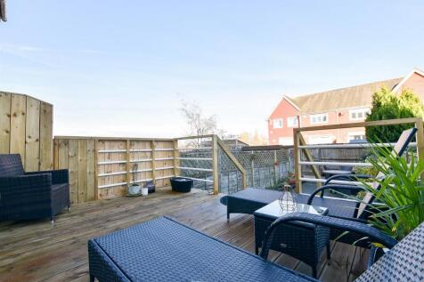 Raised Decking.jpg