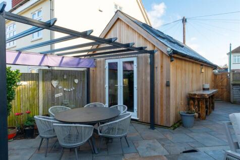 Holtye Crescent, Maidstone13.jpg