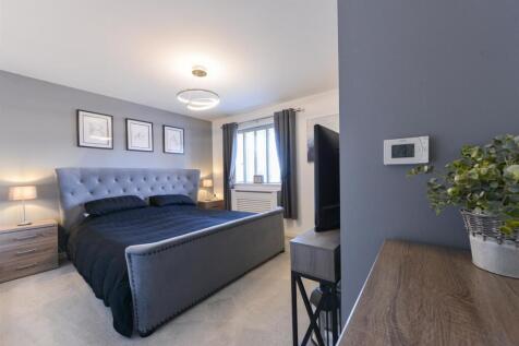 Greystone Square9.jpg