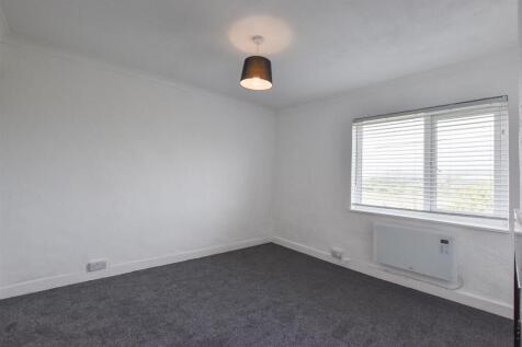 Bedroom 1..jpg