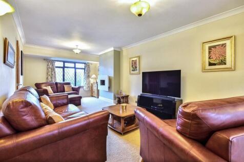 Living Area.jpg