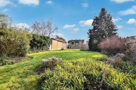 Rear Garden..jpg