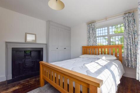 Bedroom...jpg