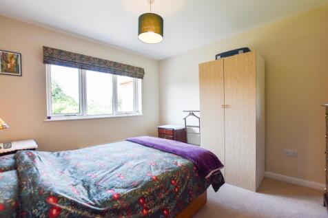 Bedroom 1..jpg