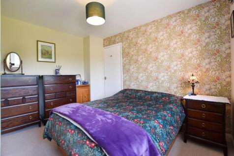 Bedroom 1.jpg