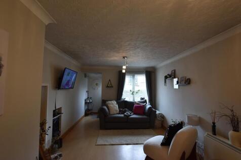 ##Living Room.JPG